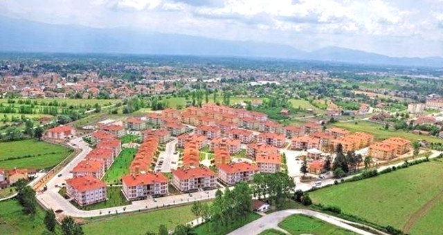 Düzce Gölyaka’da Art Arda Depremler Oldu, Okullar Tatil Edildi