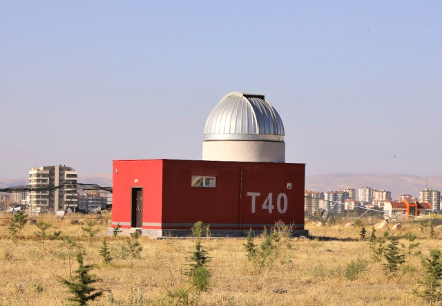 Erü’ye 2 Yeni Optik Teleskop