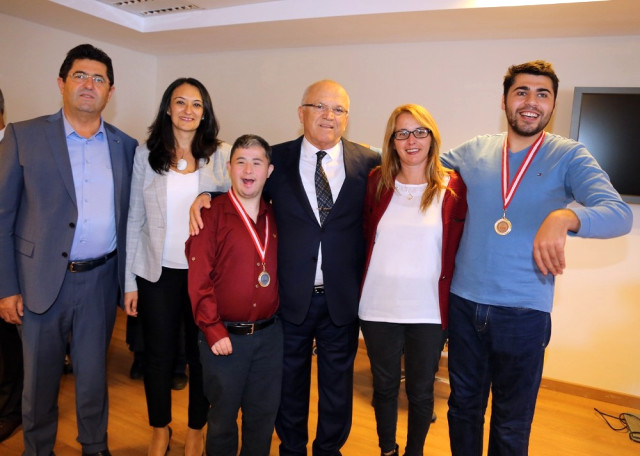 Özel Çocukların Madalya Sevinci