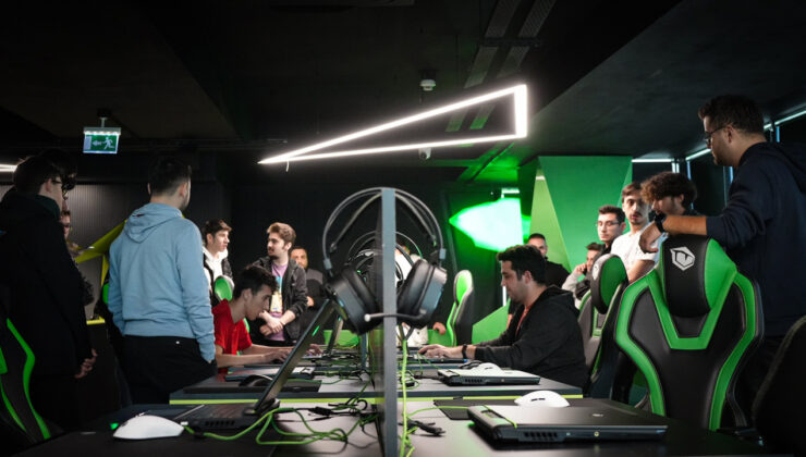 Monster x GeForce RTX mağaza buluşmalarının bir yenisi gerçekleşti