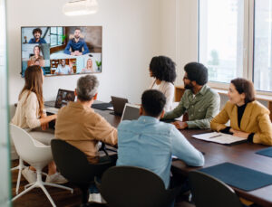 Konuttan çalışmanın bâtın faturası: Terfi bahtınız risk altında mı?